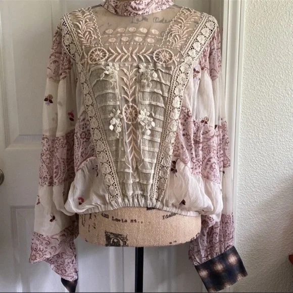 🦄UNICORN FIND🦄NWT Free People | Fiona Lace Peasant Blouse - Picture 4 of 14